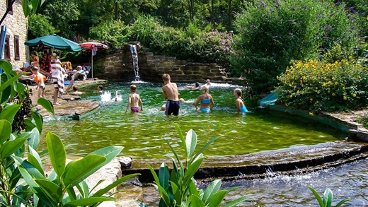 Schwimmteich Kinder